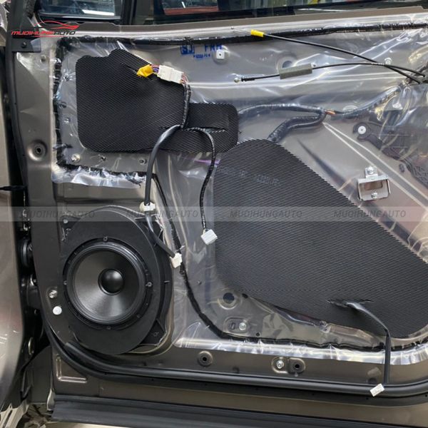 Độ Loa Cánh Ô Tô Subaru Forester