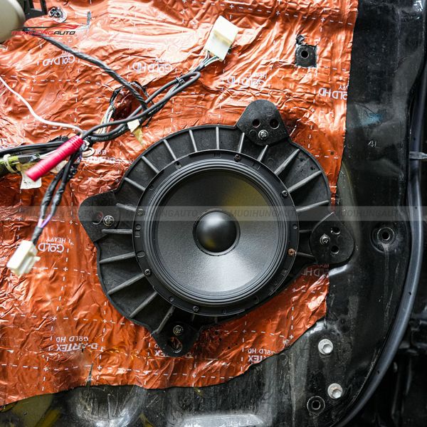 Độ Loa Cánh Ô Tô Toyota Camry 2009