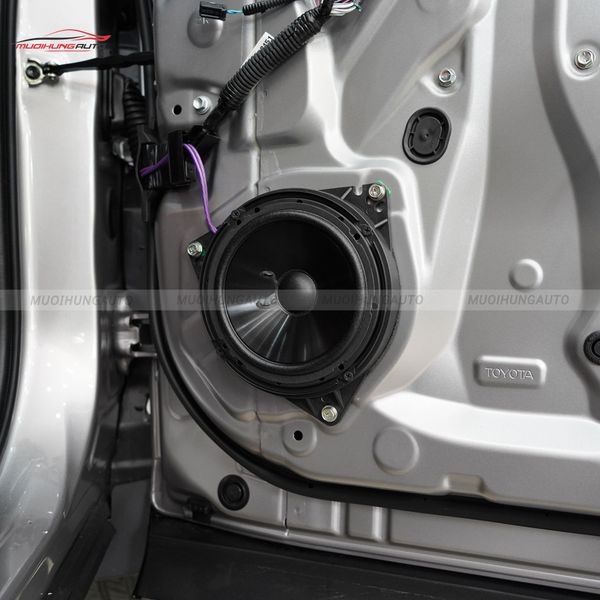 Độ Loa Cánh Ô Tô Toyota Corolla Cross