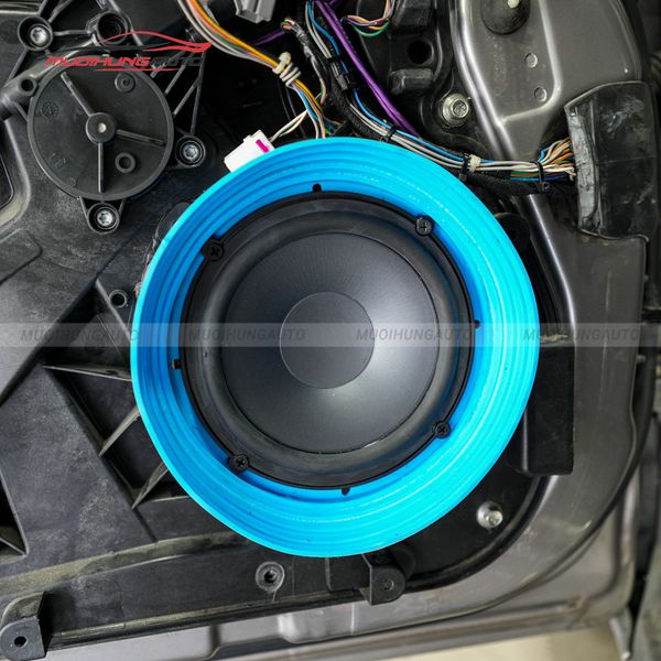 Độ Loa Cánh Ô Tô Ford Fiesta 2011