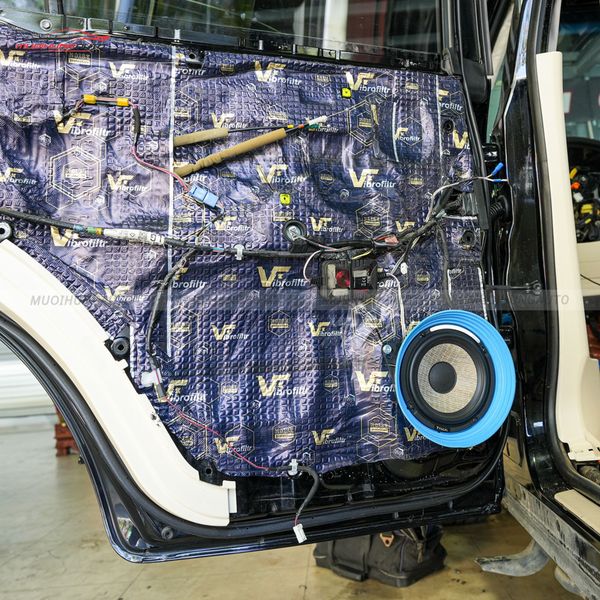 Độ Loa Cánh Ô Tô Lexus LX570