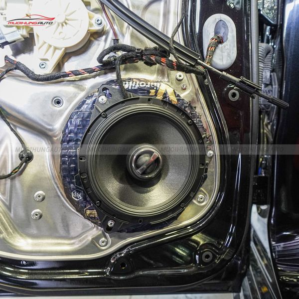 Độ Loa Cánh Ô Tô Mercedes E200 2015