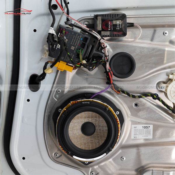 Độ Loa Cánh Ô Tô Mercedes E250