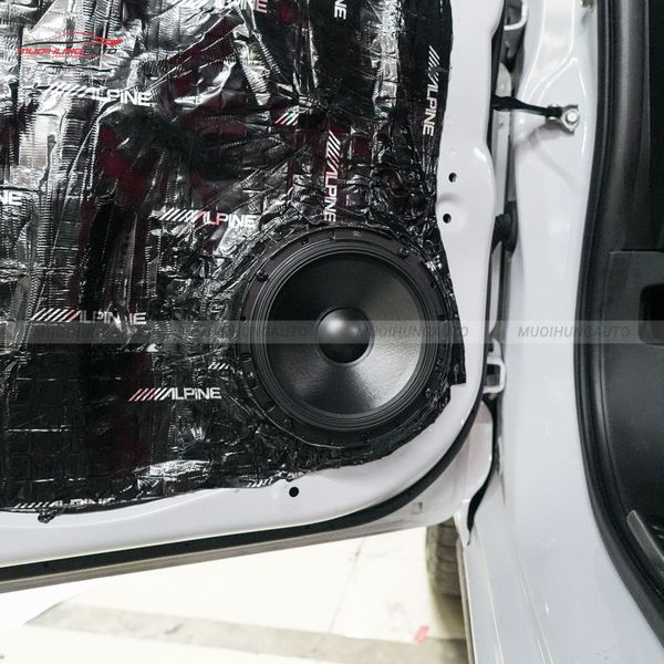 Độ Loa Cánh Ô Tô Mitsubishi Attrage 2023