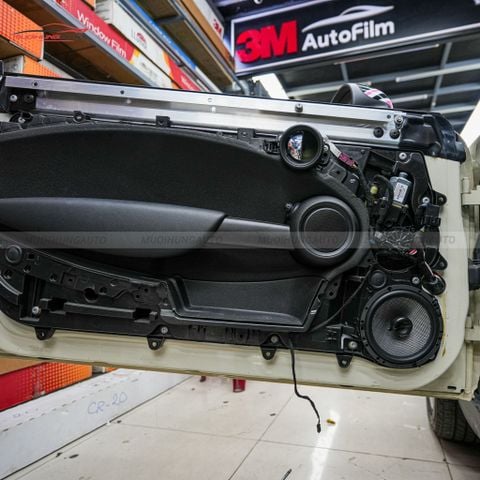 Độ loa cánh ô tô Mini Cooper