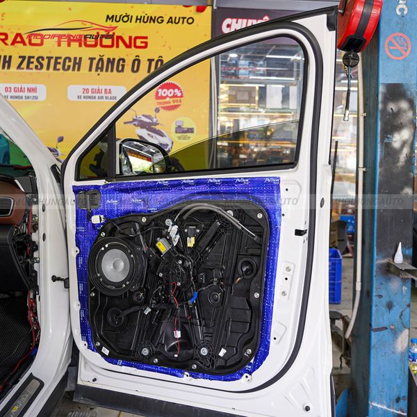 Độ Loa Cánh Ô Tô Hyundai Santafe 2022