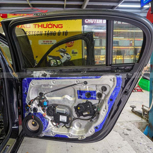 Độ Loa Cánh Ô Tô Bentley