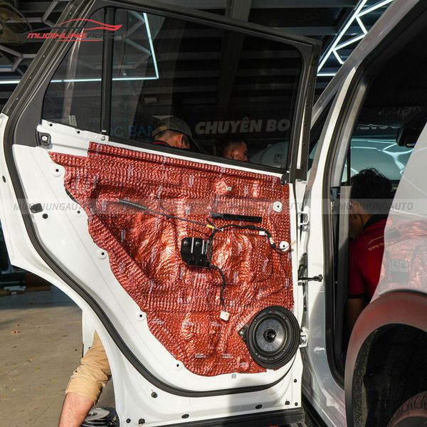 Độ Loa Cánh Ô Tô Ford Territory