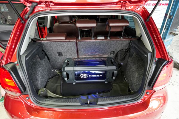 Độ Loa Sub Hanma SW806 Cho Xe Volkswagen Polo 2022