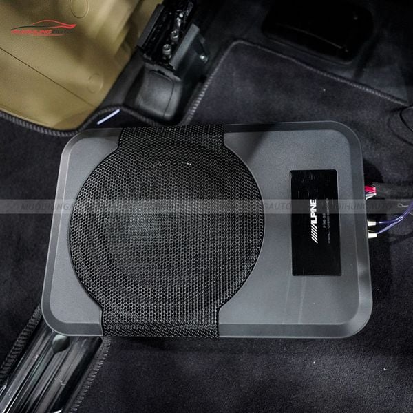 Độ Loa Sub Kia Sedona