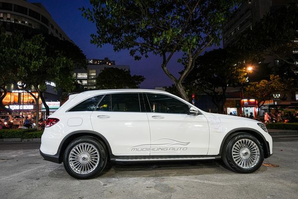 Độ Mâm 19 Inch Cao Cấp Cho Xe Mercedes GLC300