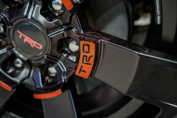 Độ Mâm Lazang 17 Inch Thể Thao Cho Xe Toyota Fortuner