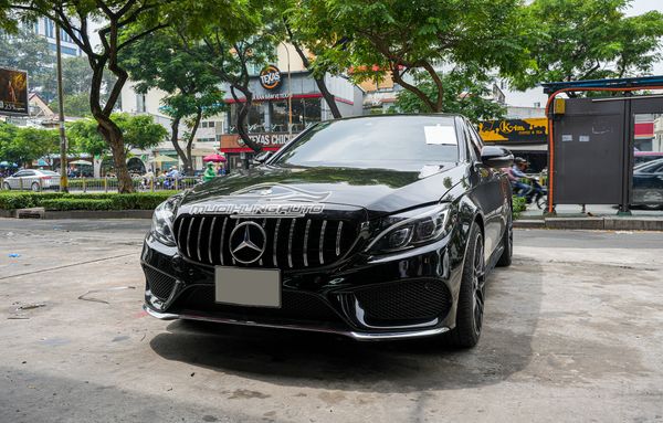Độ Mặt Ga Lăng Mẫu GLC63 Cho Xe Mercedes C250 AMG 2015