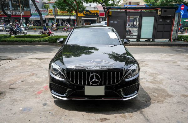 Độ Mặt Ga Lăng Mẫu GLC63 Cho Xe Mercedes C250 AMG 2015