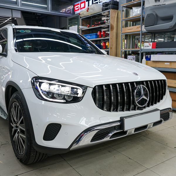 Độ Mặt Ga Lăng Mẫu GLC63 Cho Xe Mercedes GLC200 2022