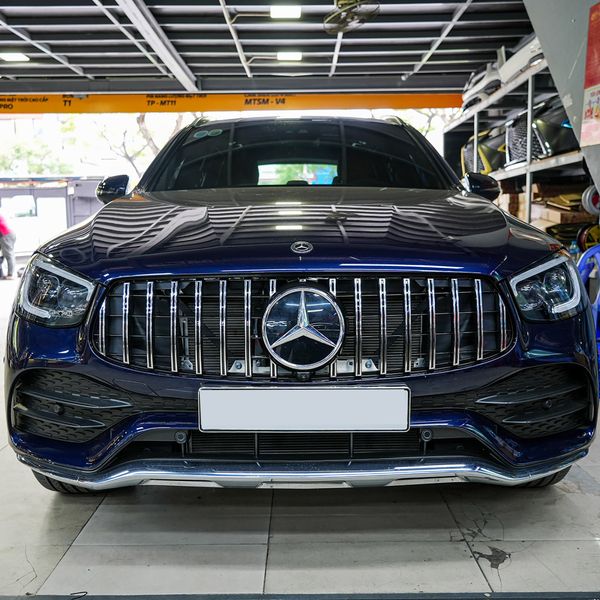 Độ Mặt Ga Lăng Mẫu GLC63 Cho Xe Mercedes GLC300 2022