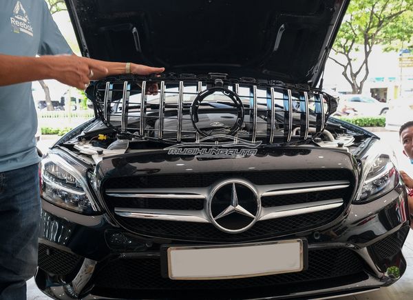 Độ Mặt Ga Lăng Mẫu GLC63 Cho Xe Mercedes C Class 2019 - 2021