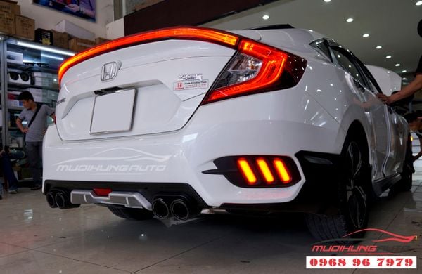 Độ Pô Akrapovic Đôi Cho Honda Civic Tại TPHCM
