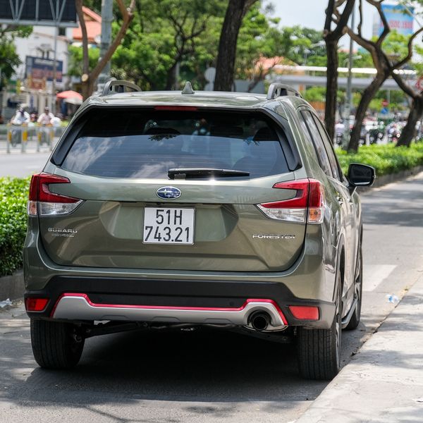 Độ pô Akrapovic thể thao cho Subaru Forester 2019-2020