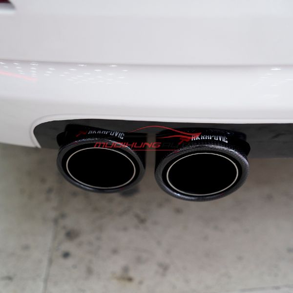 Độ Pô Akrapovic Thể Thao Cho Xe BMW 420i Mẫu Pô Đôi Chất Lượng