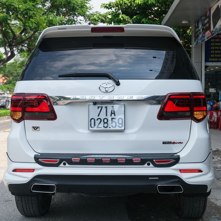 Giới Thiệu Xe Fortuner 25G 2015 Máy Dầu Qua Sử Dụng 31000km SơnTOYOTA  TÂN CẢNG  YouTube