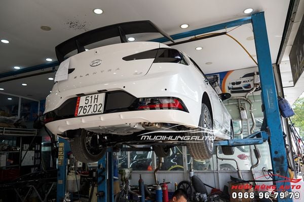Độ Pô Akrapovic Kết Hợp Líp Và Van On/ Off Cho Xe Hyundai Elantra 2019 - 2021