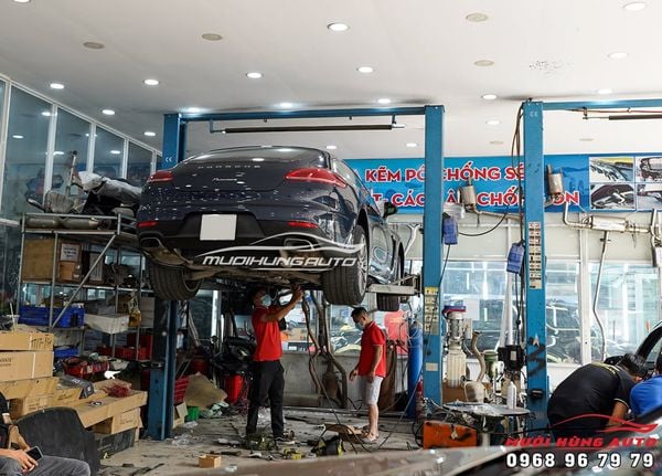 Độ Pô On/Off Thể Thao Cho Xe Porsche Panamera Cao Cấp