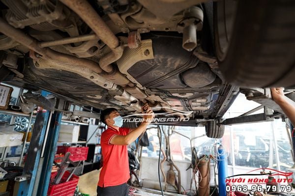 Độ Pô On/Off Thể Thao Cho Xe Porsche Panamera Cao Cấp