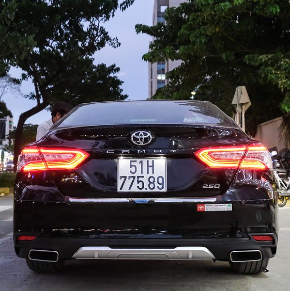 Độ Pô Và Líp Thể Thao Cho Xe Toyota Camry 2020