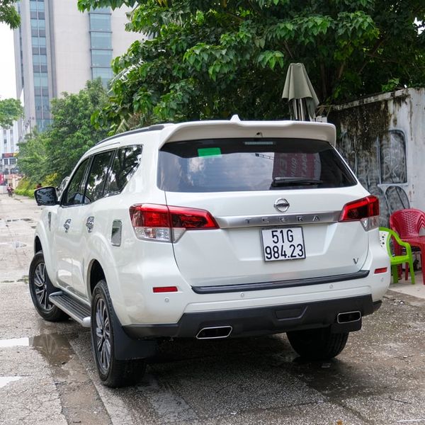 Độ Pô Vuông Thể Thao Xe Nissan Terra