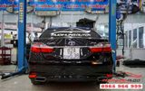 Độ pô xe Toyota Camry mẫu pô vuông Audi