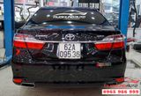 Độ pô xe Toyota Camry mẫu pô vuông Audi