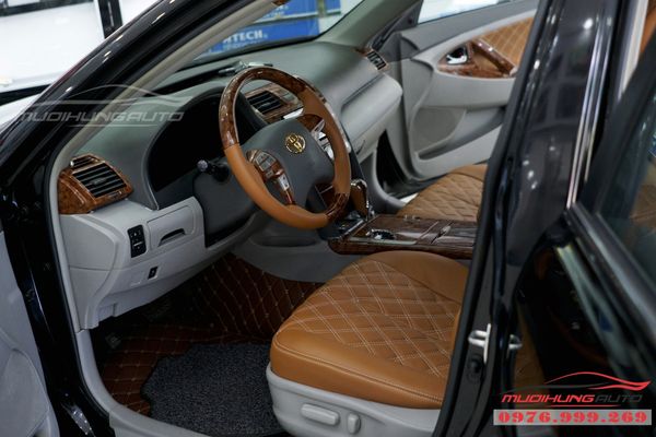 Đổi màu nội thất Camry 2010 đẳng cấp tại TPHCM