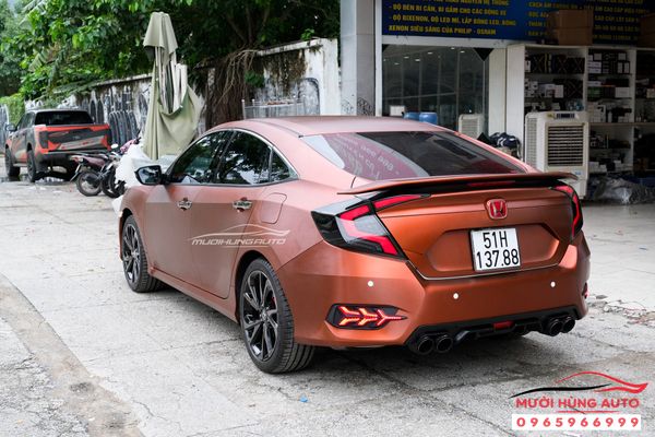 Dán Tem Màu Nâu Cam Độc Lạ Xe Honda Civic 2019 - 2020