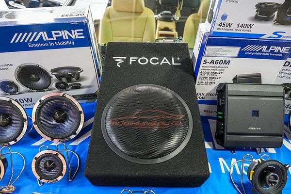 Nâng Cấp Hệ Thống Âm Thanh Cao Cấp Cho Xe Lexus LS460L