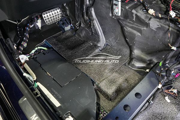 Dán Cách Âm Chống Ồn Thương Hiệu DrArtex Cho Xe Mercedes C300 2022