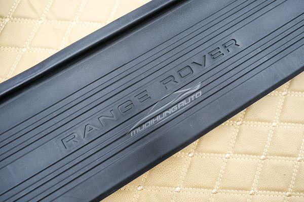 Lắp Bệ Bước Chân Chất Lượng Cho Xe Range Rover