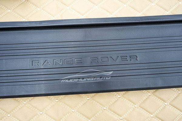 Lắp Bệ Bước Chân Chất Lượng Cho Xe Range Rover