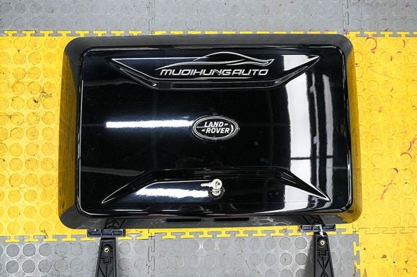 Hộp Để Đồ Bên Hông Cho Xe Land Rover Defender Tại TP HCM
