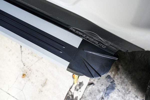 Lắp Bệ Bước Cố Định Cho Xe Hyundai Tucson 2022
