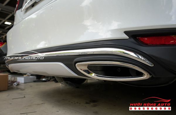 Độ Pô Kiểu Mercedes Cho Xe Toyota Camry 2022 2.0Q