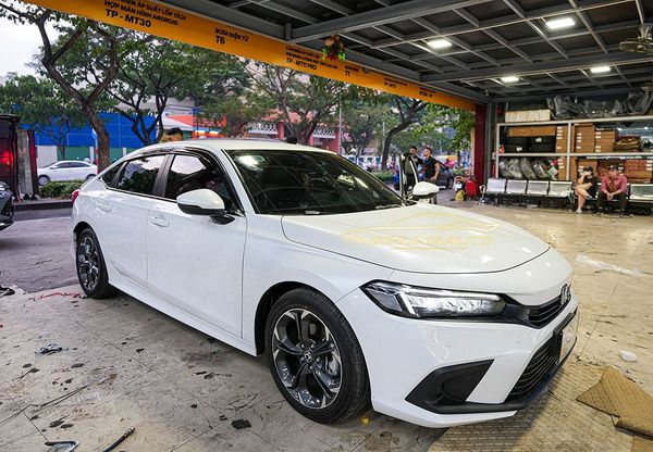 Lắp Vè Che Mưa Cho Xe Honda Civic 2022