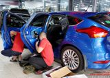 Ford Focus Sang Trọng Lắp Hít Cửa Cao Cấp Tại TPHCM