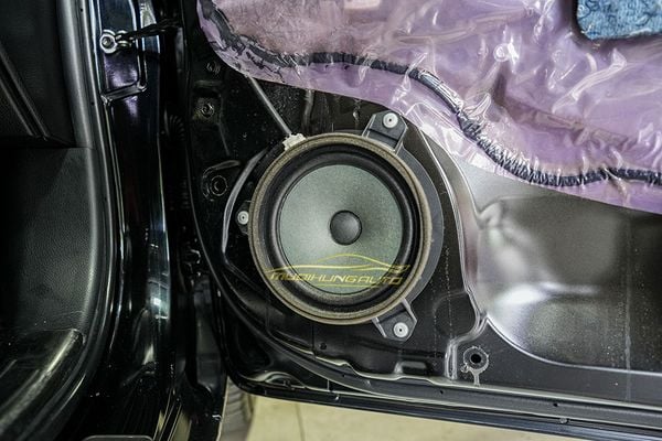 Độ Âm Thanh Alpine Cho Xe Toyota Altis 2017