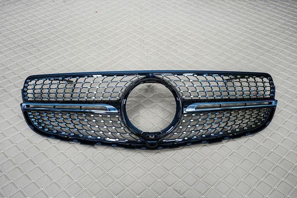 Mặt Ga Lăng Cao Cấp Cho Xe Mercedes GLC 2015 - 2019