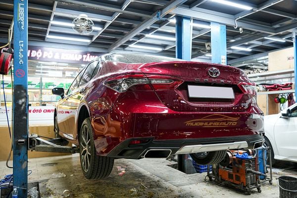 Độ Pô Thể Thao Cho Xe Toytota Camry 2023