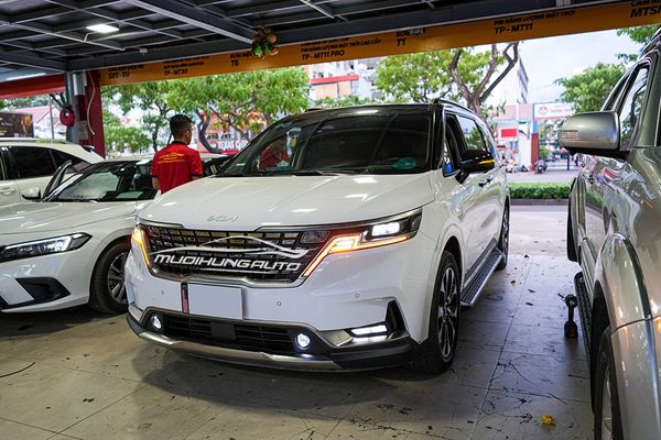 Độ Đèn Bi Gầm AES Q8 Pro Cho Xe Kia Carnival 2022