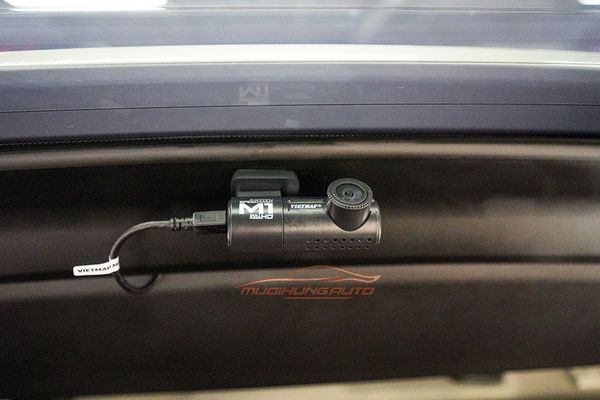 Lắp Camera Hành Trình Vietmap Speedmap M1 Cho Xe Porsche Cayenne 2022
