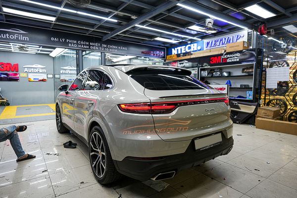 Lắp Camera Hành Trình Vietmap Speedmap M1 Cho Xe Porsche Cayenne 2022