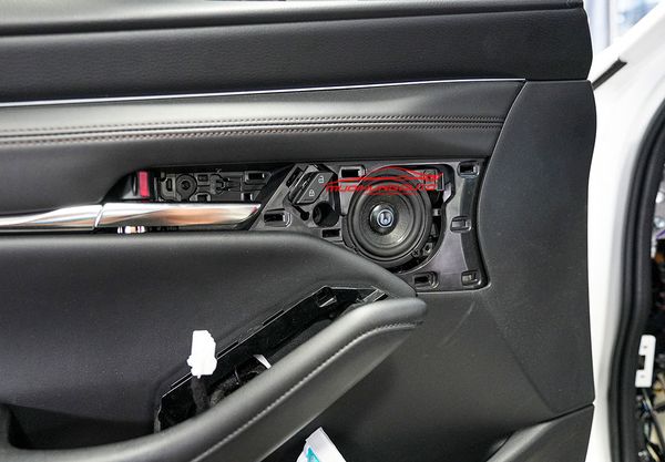 Nâng Cấp Hệ Thống Âm Thanh Cao Cấp Cho Xe Mazda 3 2022